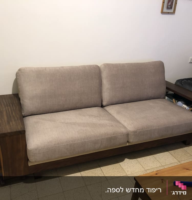 ספה עם ריפוד בד בצבע בז